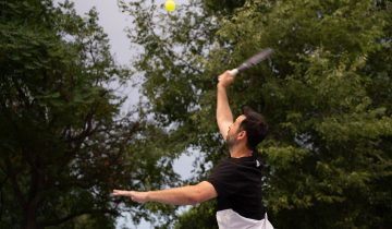 Pickleball : un sport complet pour la santé physique et mentale